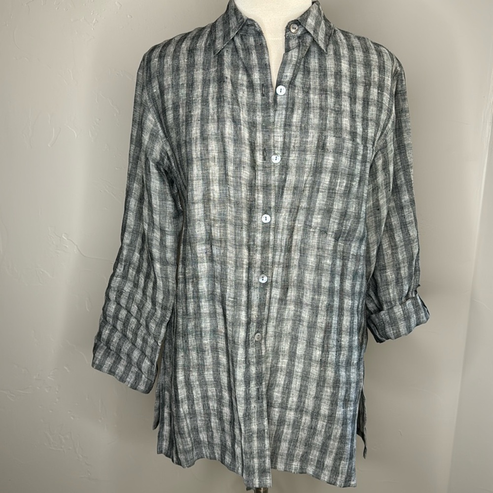 Chico’s Design 100% linen Button front Top Size 1